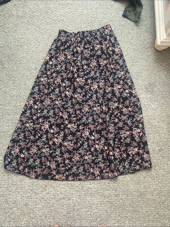 Shein Dresses & Skirts - SHEIN Black Midi Skirt with Pink and Teal Floral Print